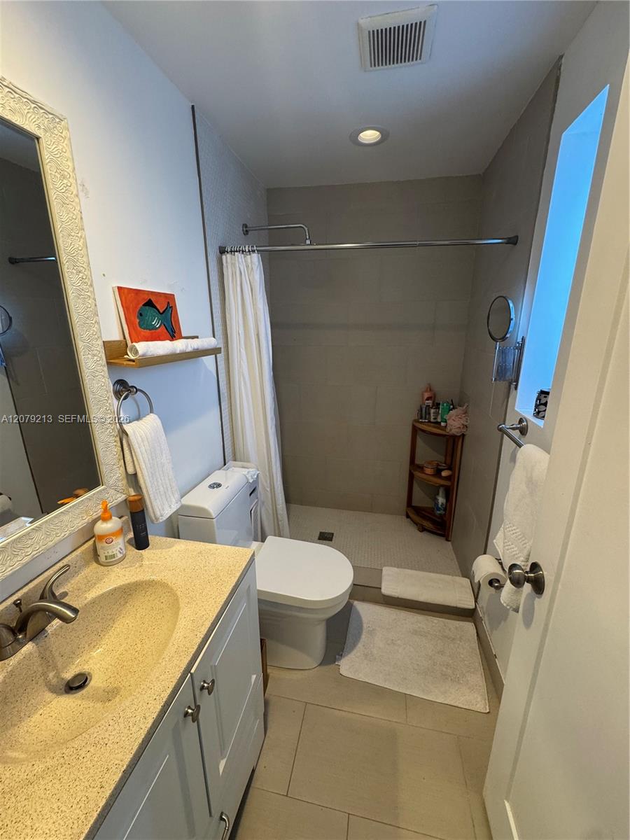 10841 Ne 2nd Place Property Photo 12
