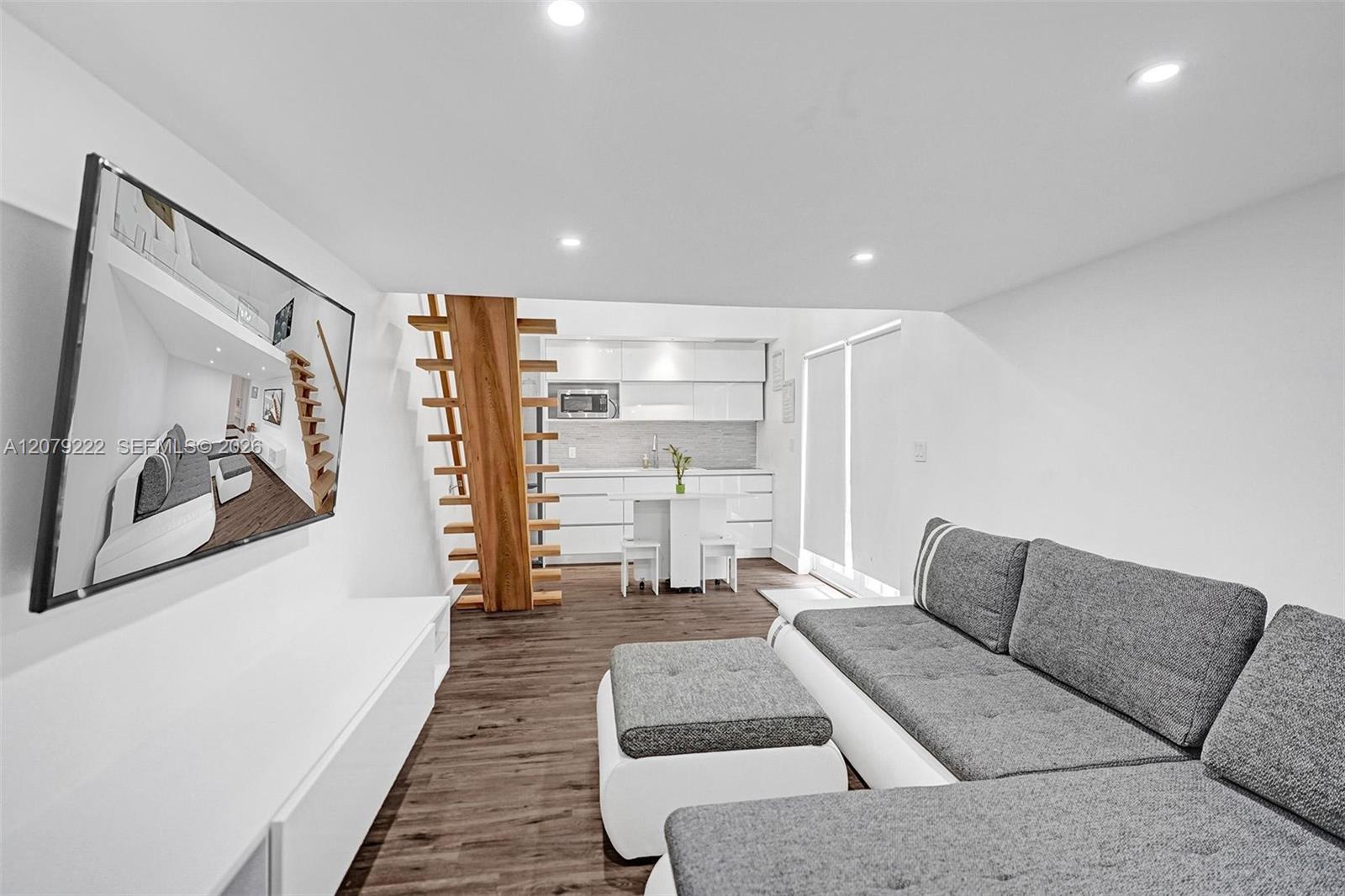A12079222 Property Photo 6