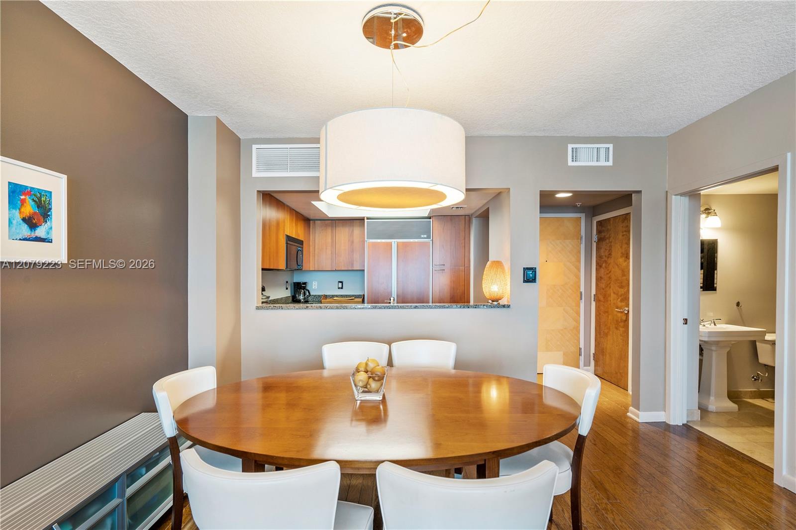 1500 Ocean Drive 810 Property Photo 7