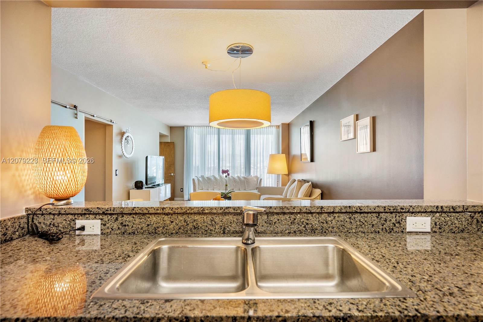 1500 Ocean Drive 810 Property Photo 8