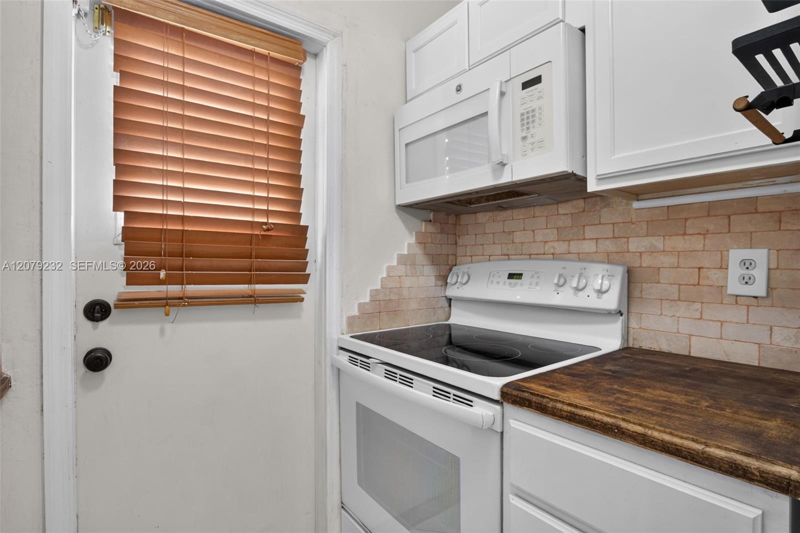 2551 W Golf Boulevard 101 Property Photo 16