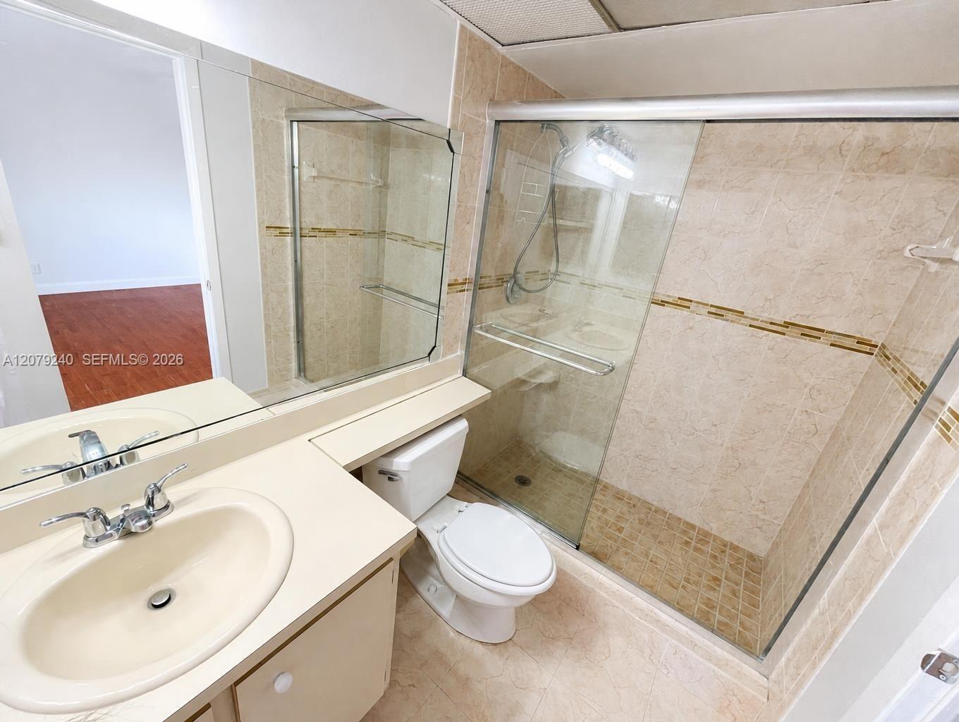8215 Sw 23rd Court 17d Property Photo 13