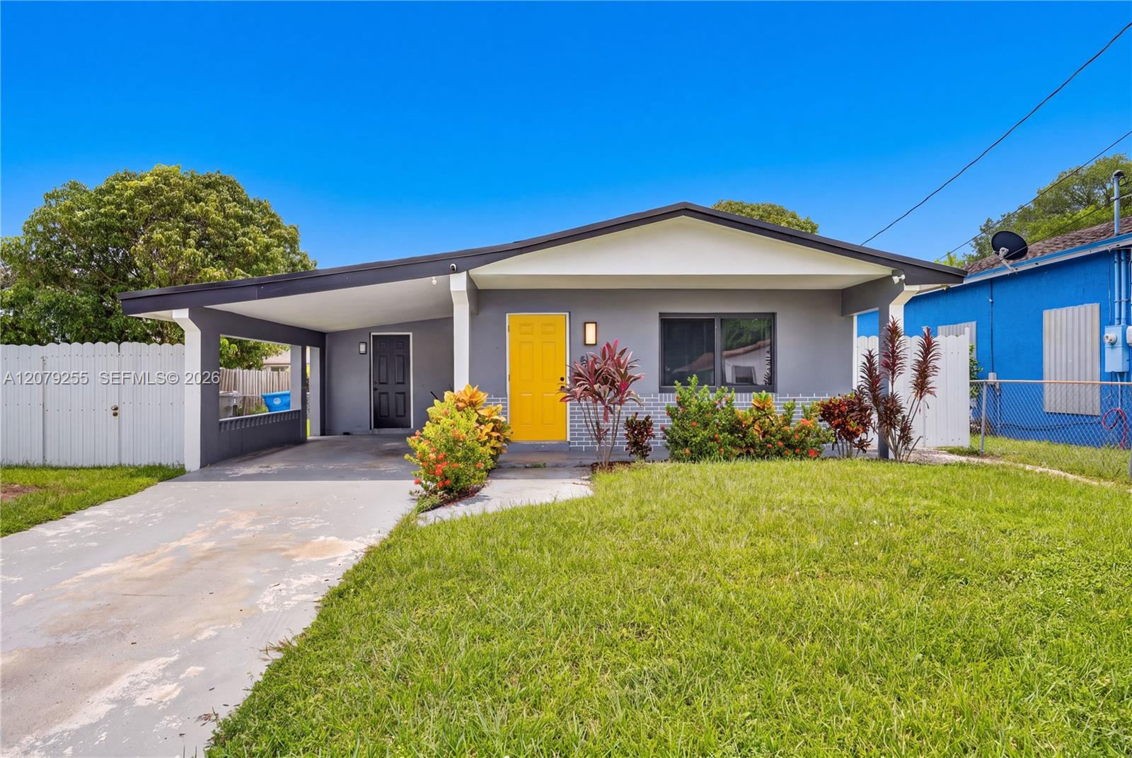 5724 Sw 18th Street Property Photo 1