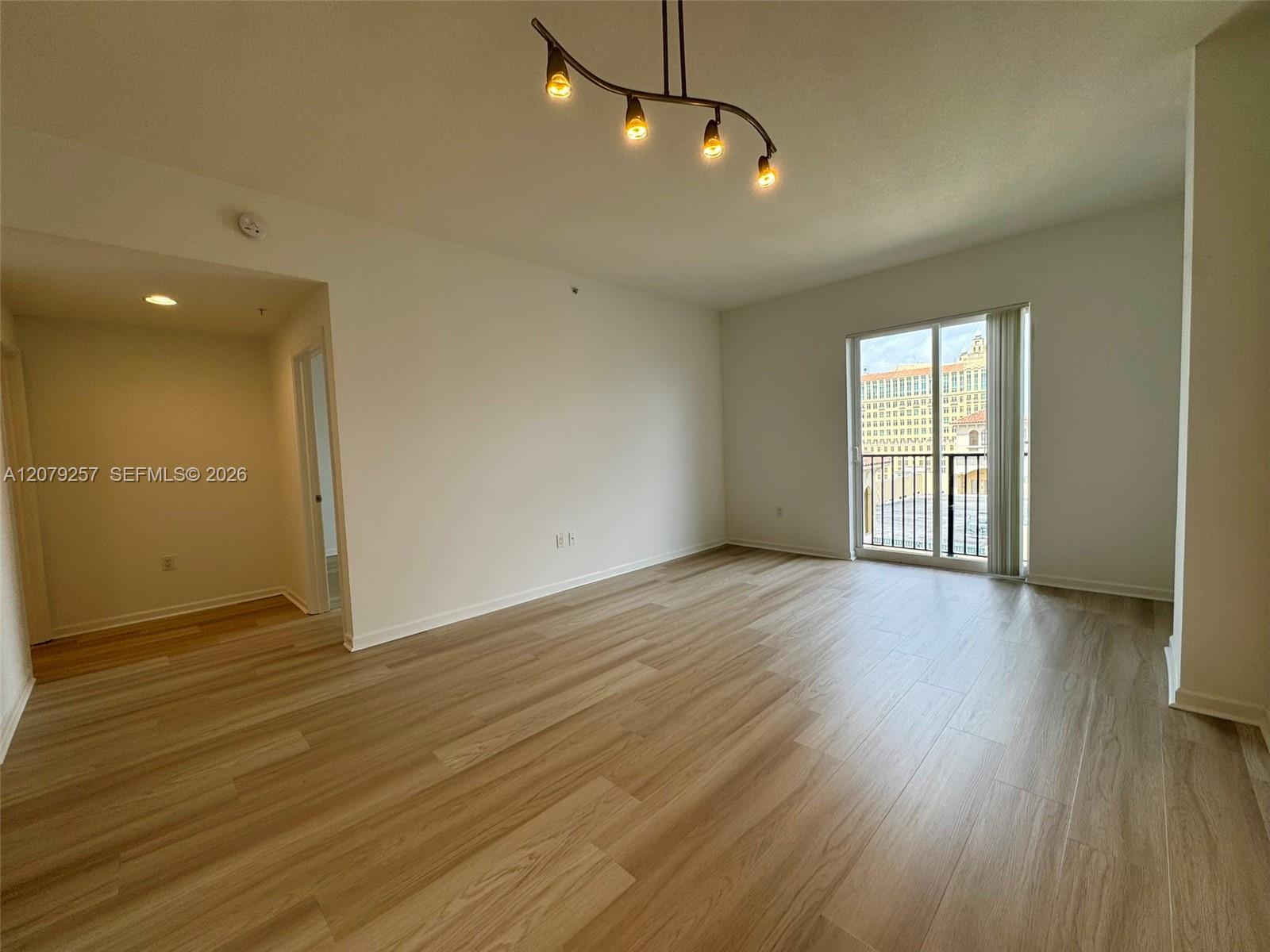 10 Aragon Avenue 1008 Property Photo 1