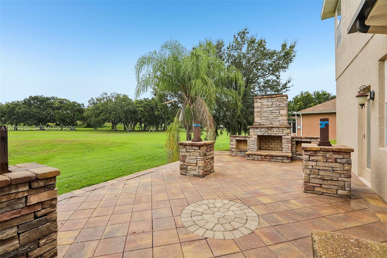 1413 Brilliant Cut Way Property Photo 5