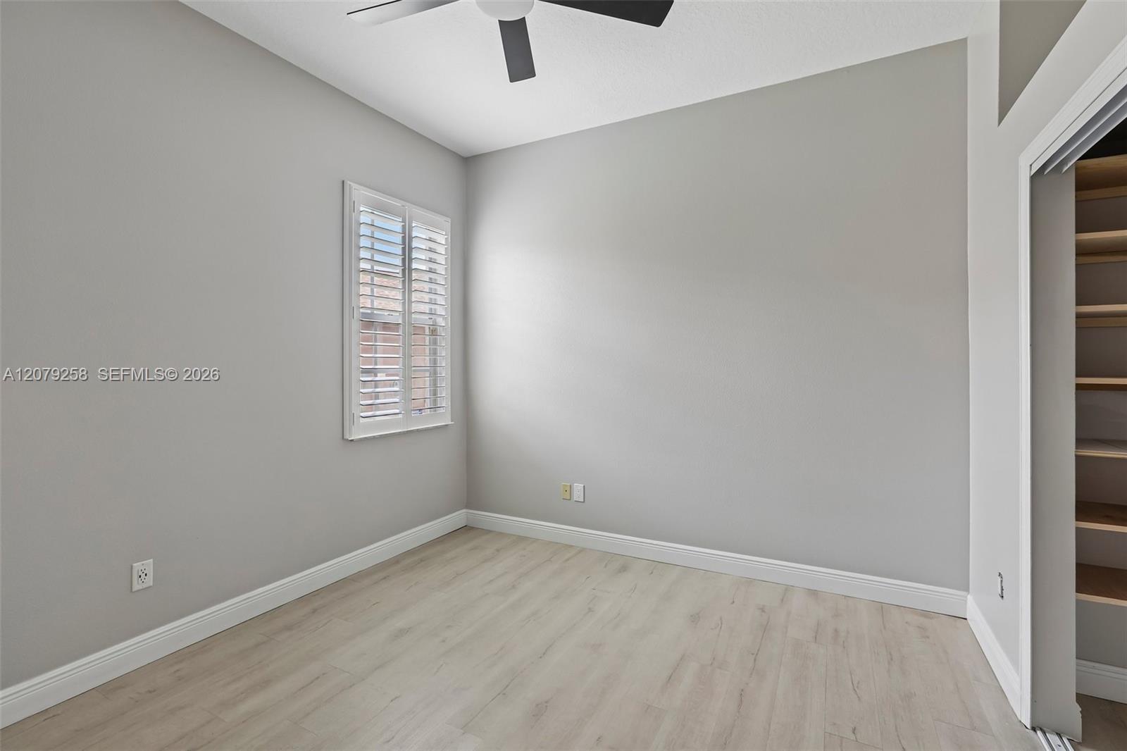 1413 Brilliant Cut Way Property Photo 7
