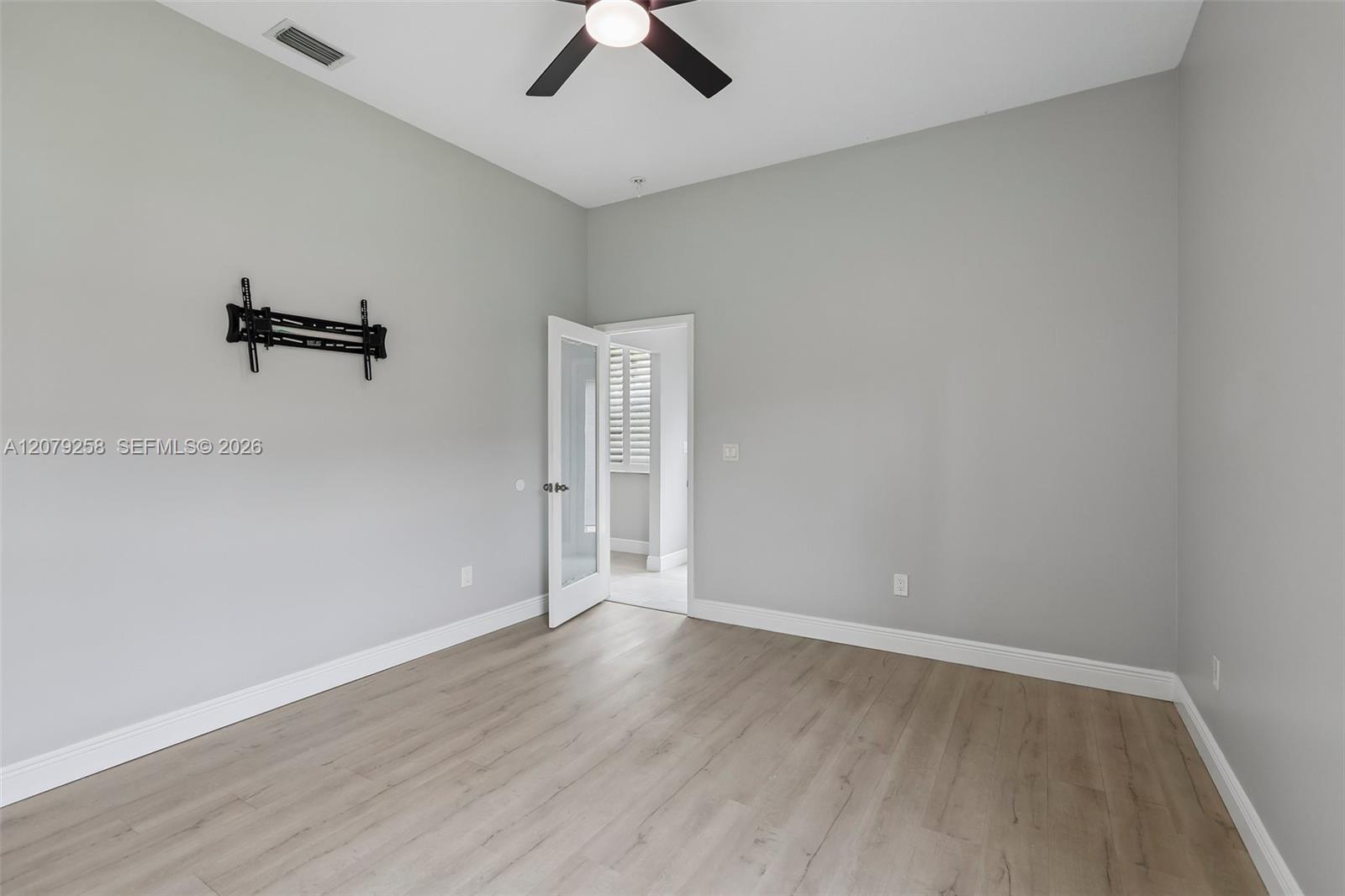 1413 Brilliant Cut Way Property Photo 49
