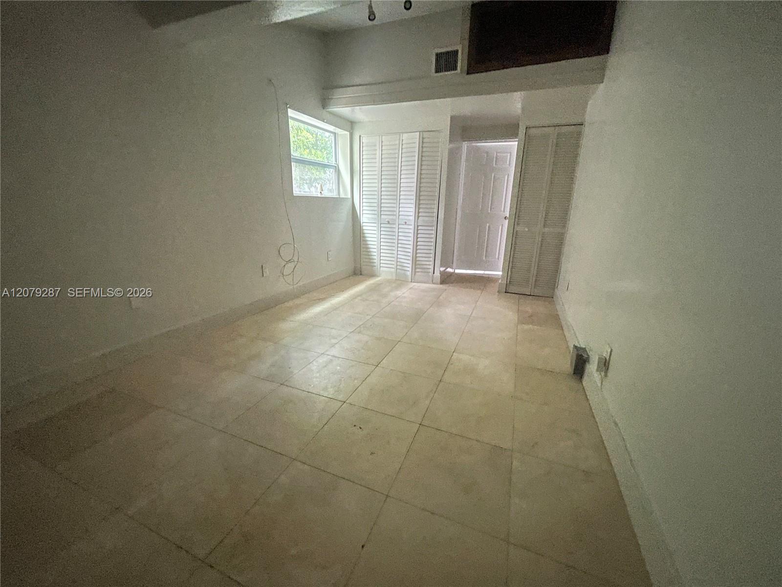 2105 Monroe Terrace 1 Property Photo 6