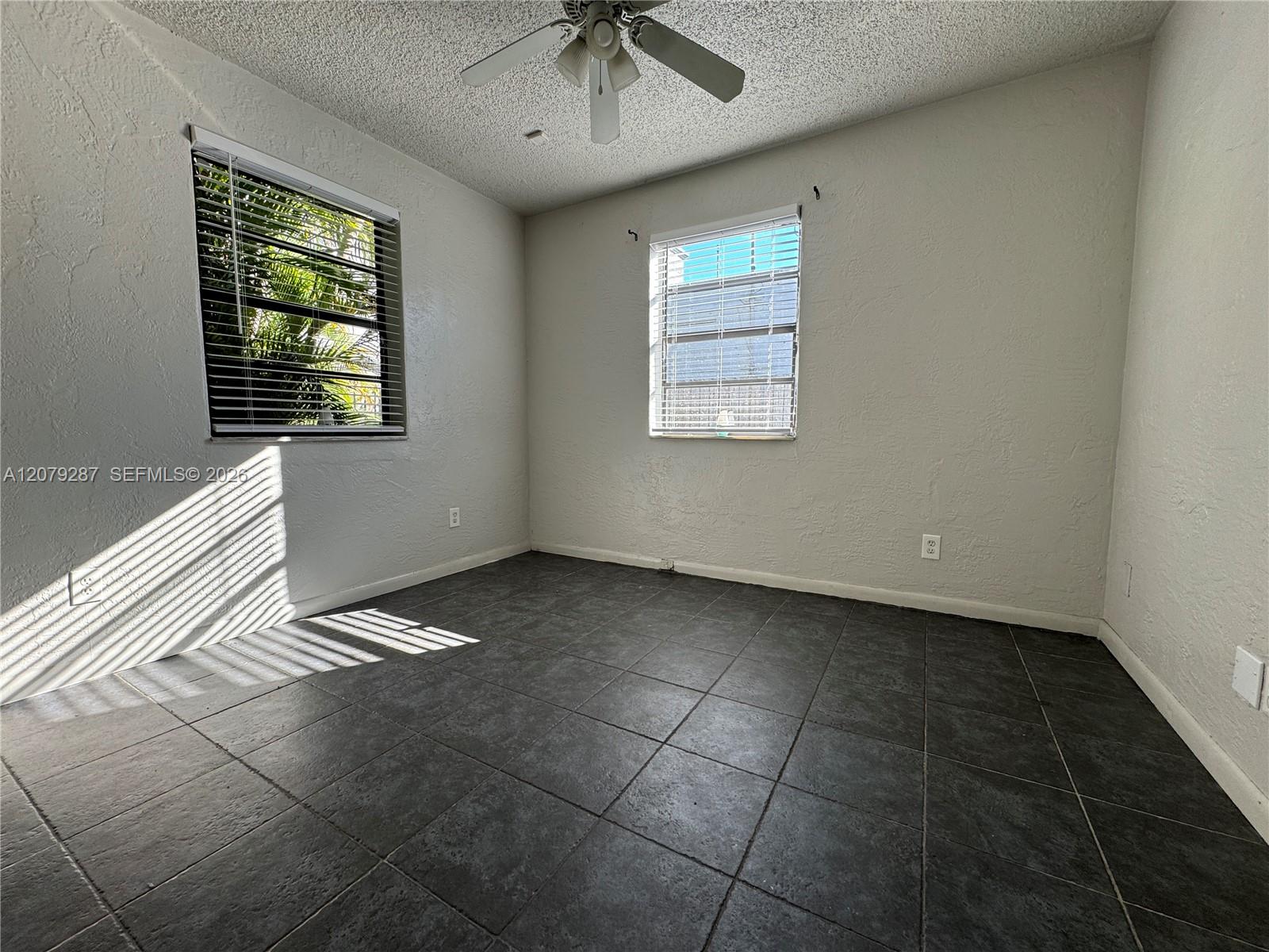 2105 Monroe Terrace 1 Property Photo 24