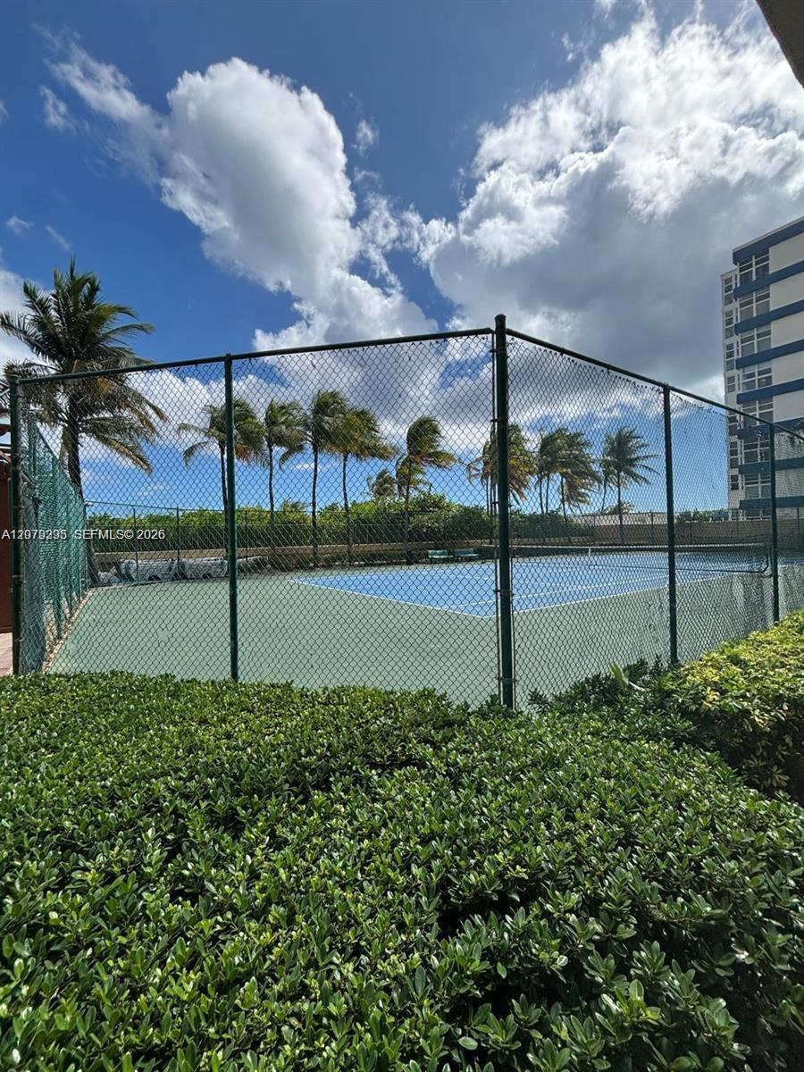 2080 S Ocean Drive 308 Property Photo 10