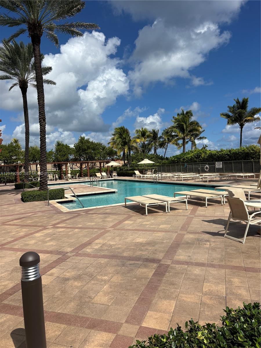 2080 S Ocean Drive 308 Property Photo 14