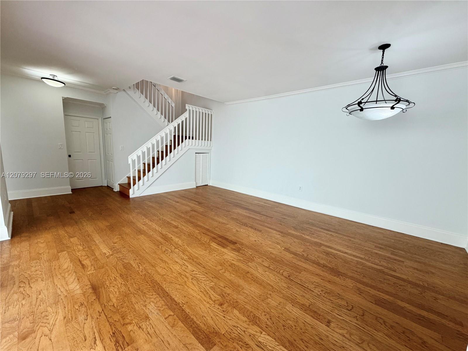 1135 Cliffrose Street Property Photo 7