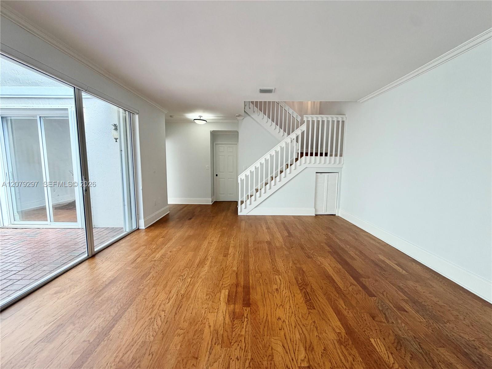 1135 Cliffrose Street Property Photo 8