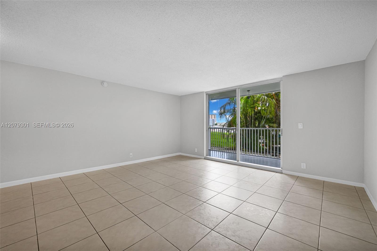100 Golden Isles Drive 109 Property Photo 5