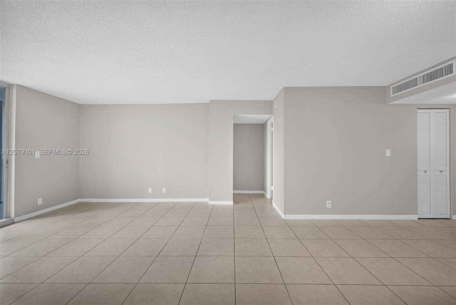 100 Golden Isles Drive 109 Property Photo 9