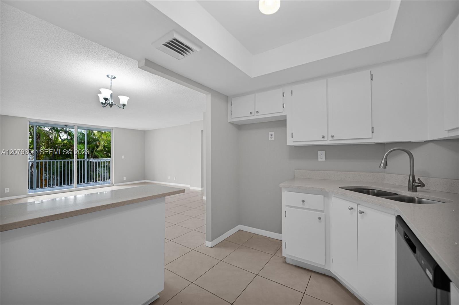 100 Golden Isles Drive 109 Property Photo 13