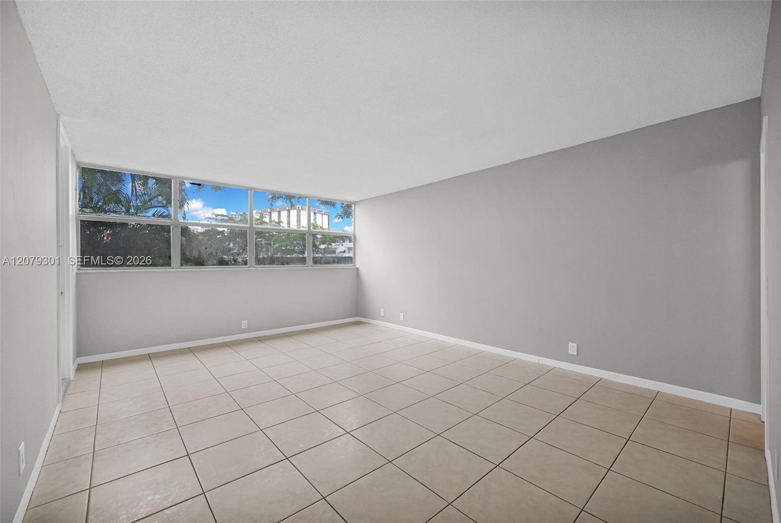 100 Golden Isles Drive 109 Property Photo 16