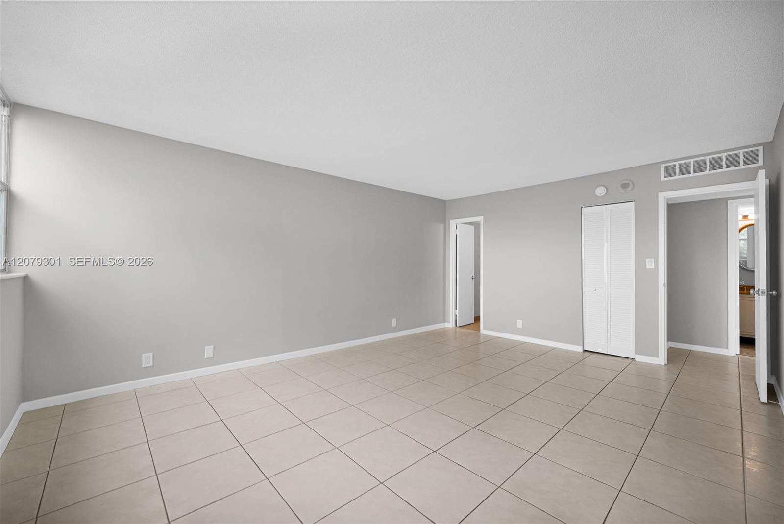 100 Golden Isles Drive 109 Property Photo 17