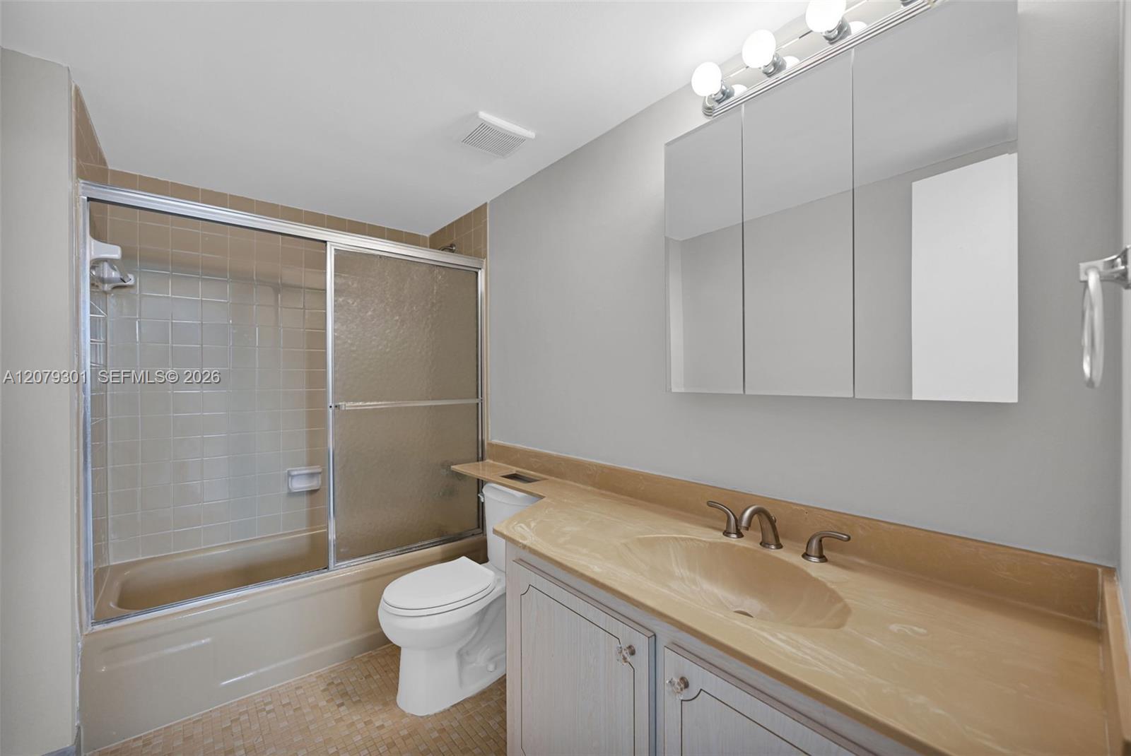 100 Golden Isles Drive 109 Property Photo 21