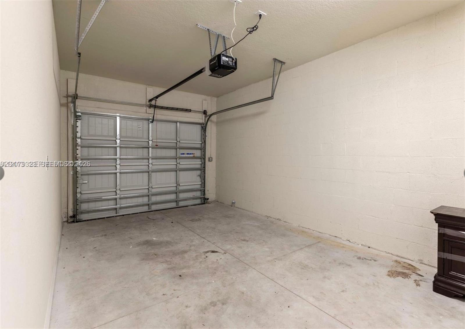 1240 Eucalyptus Drive 2 Property Photo 10