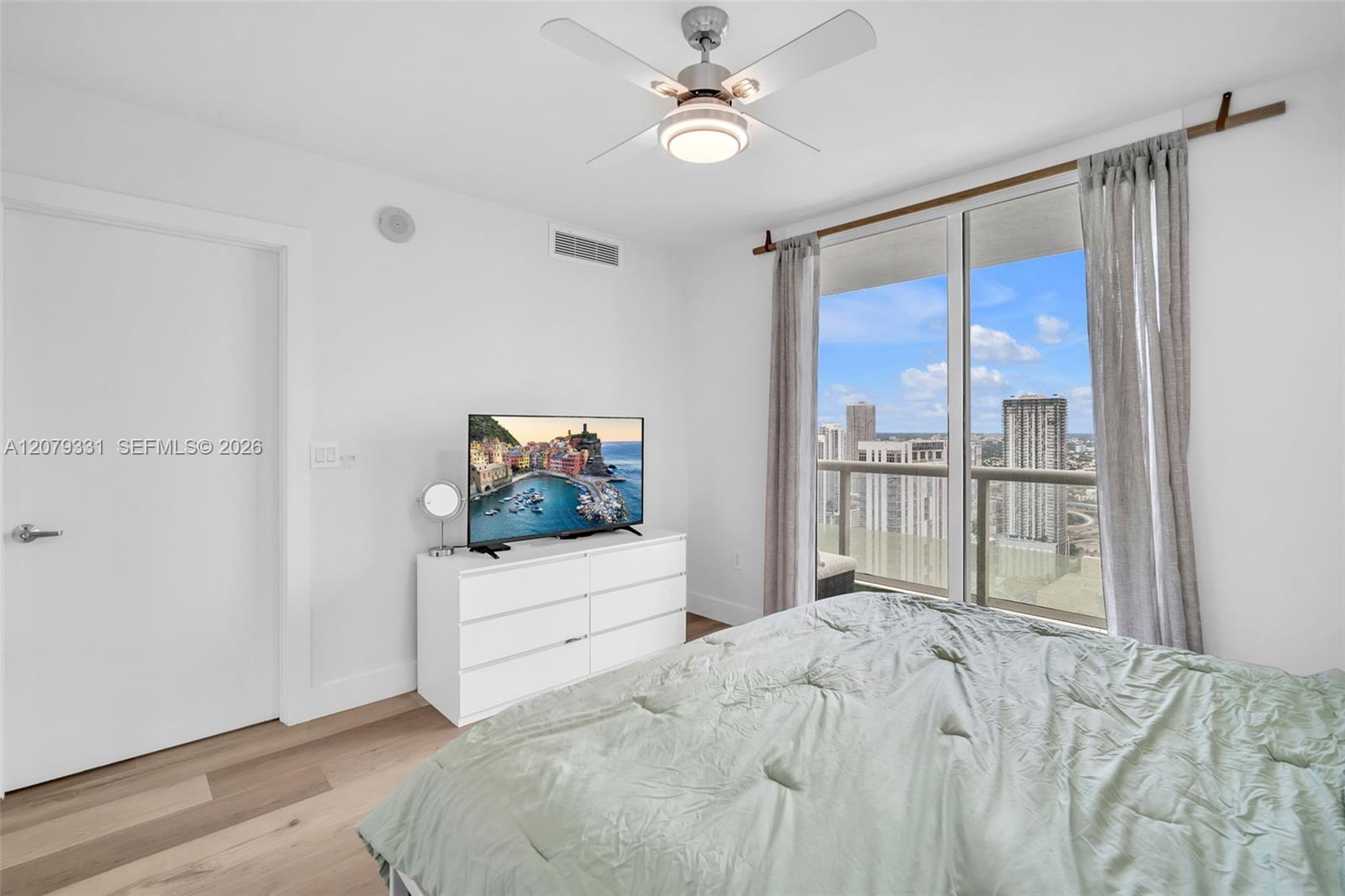 A12079331 Property Photo 14