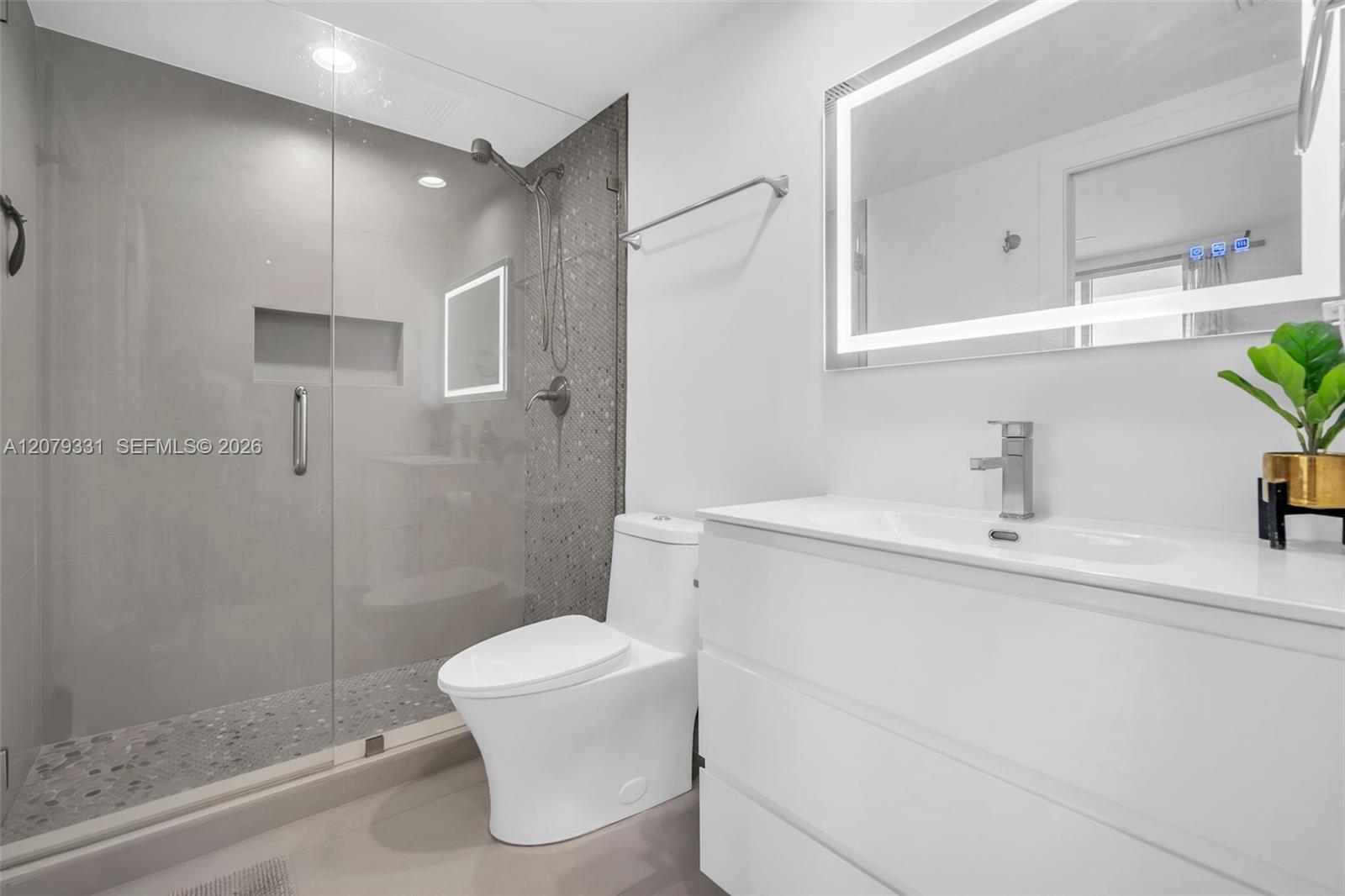 A12079331 Property Photo 15