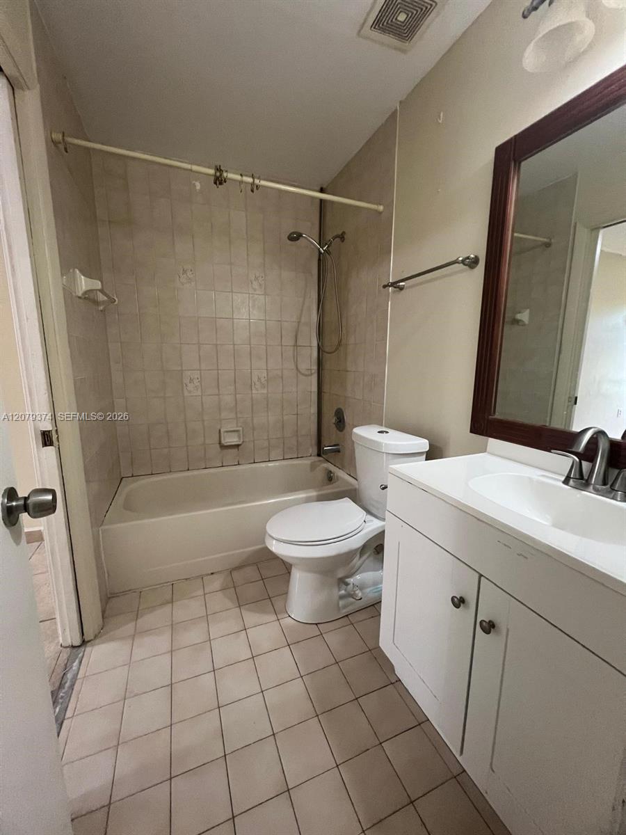 6028 Sw 147th Place Property Photo 9