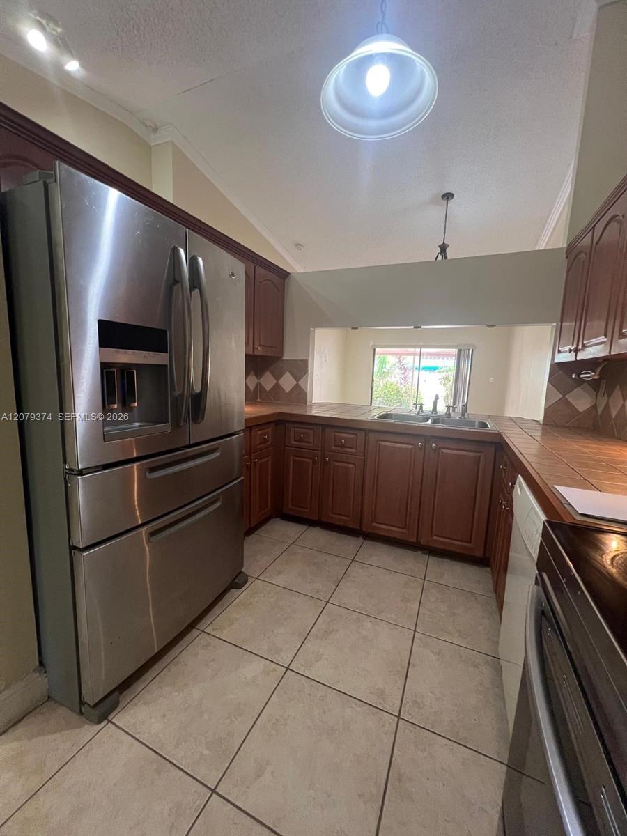 6028 Sw 147th Place Property Photo 17
