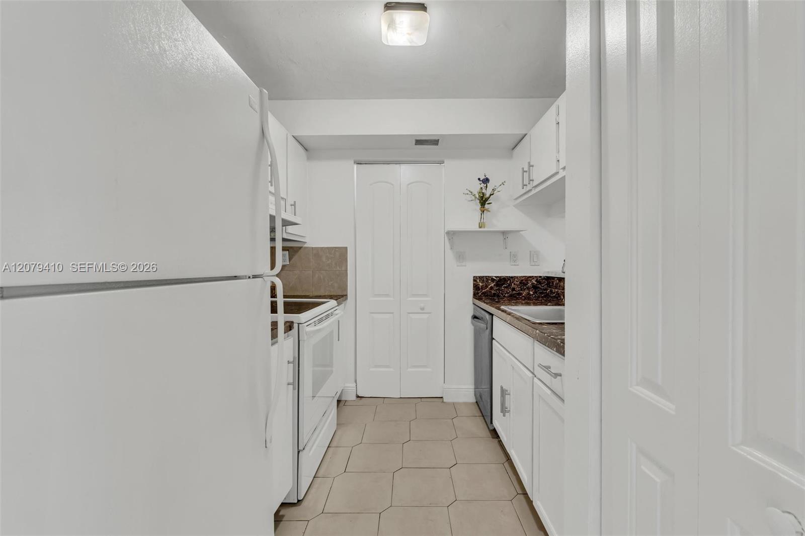 15470 Sw 82nd Lane 332 Property Photo 12