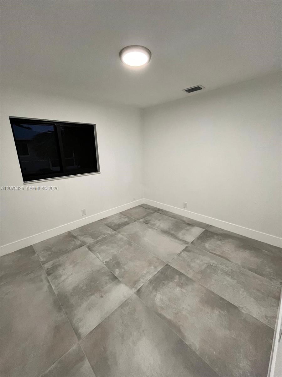 3352 Lakeview Boulevard Property Photo 20