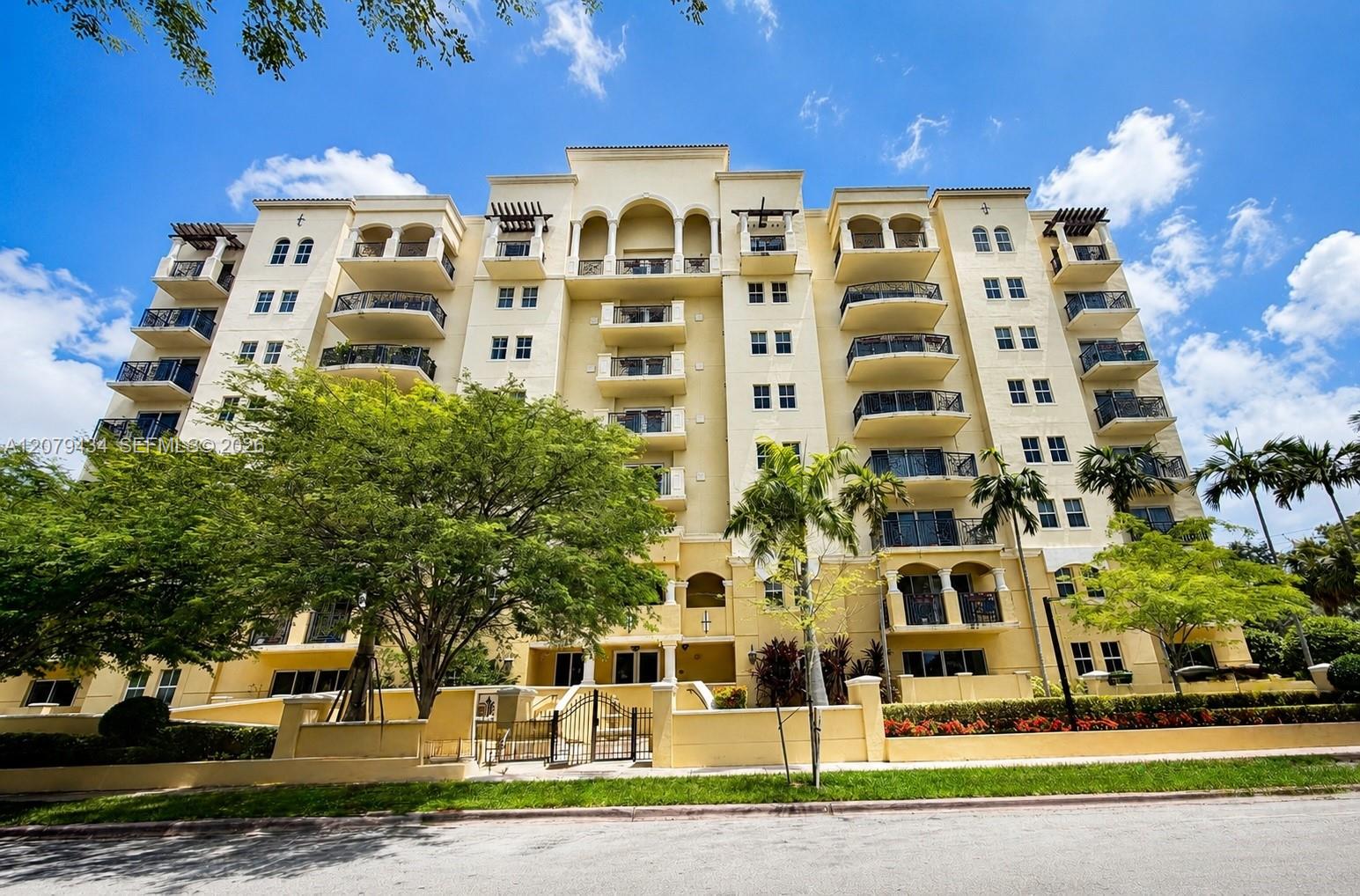 101 Sidonia Avenue 205