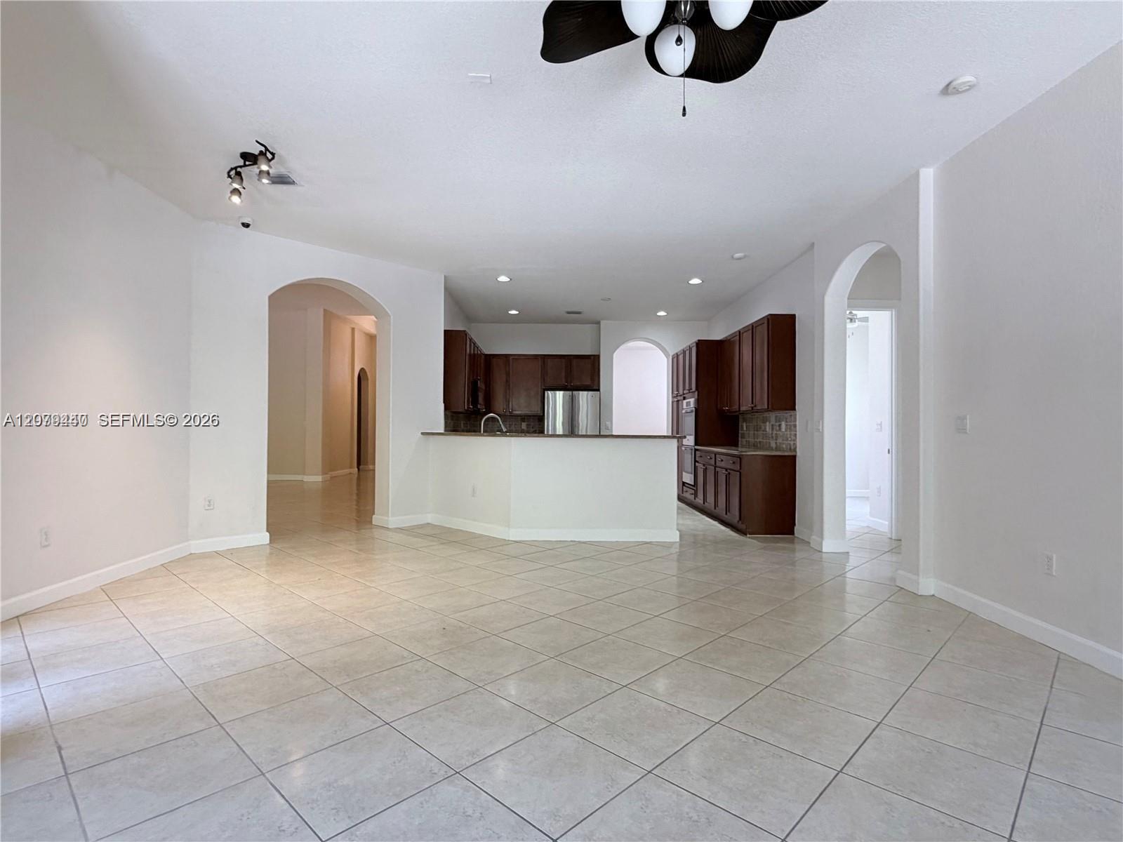19385 Sw 79th Court Property Photo 14