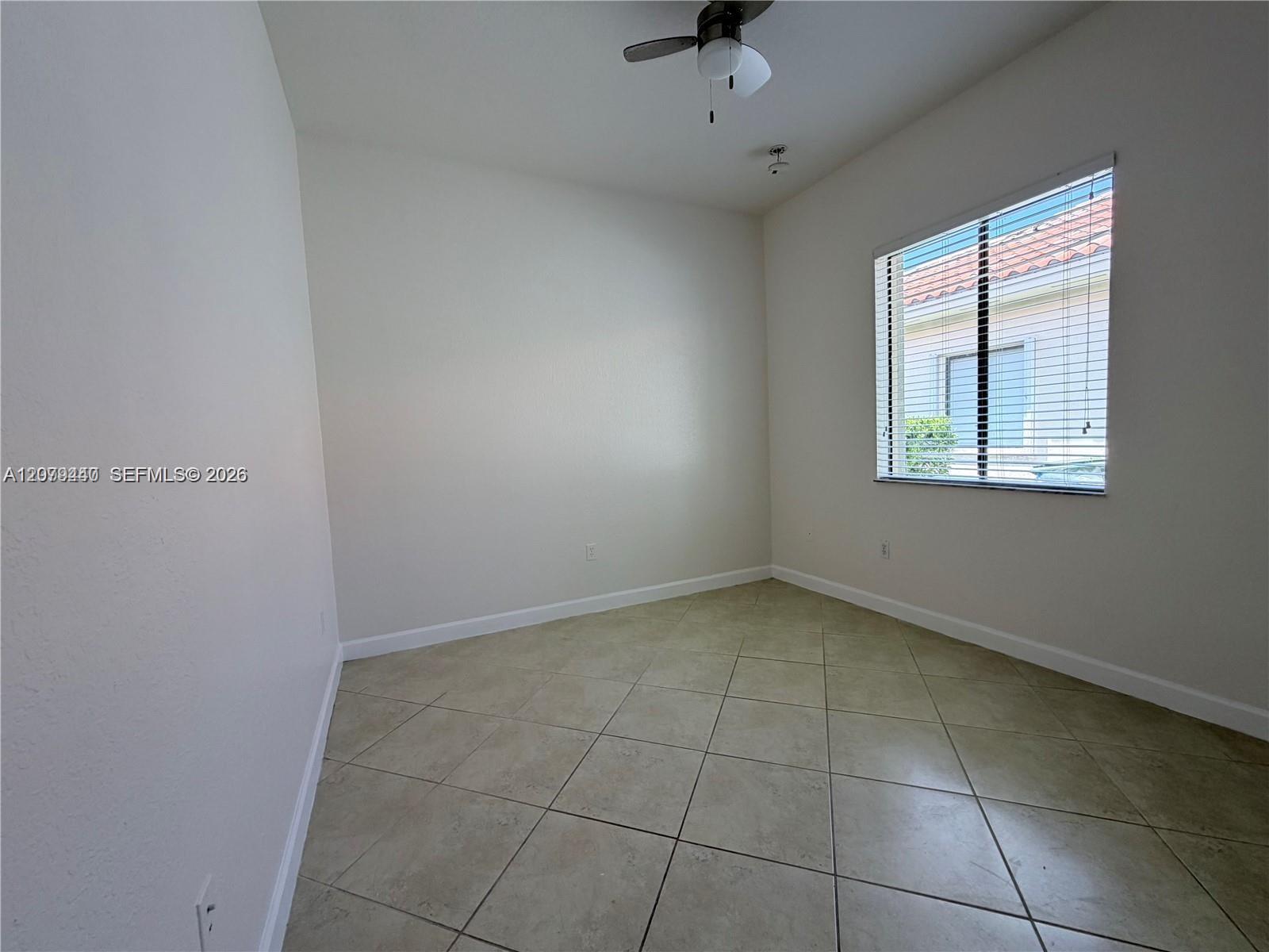 19385 Sw 79th Court Property Photo 35