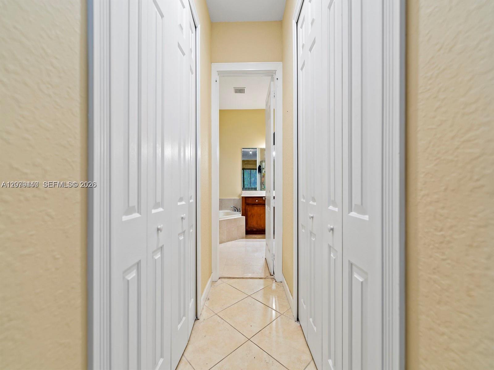 19385 Sw 79th Court Property Photo 40