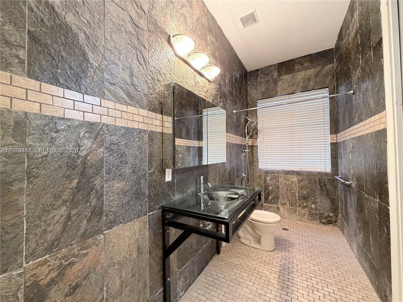 19385 Sw 79th Court Property Photo 48