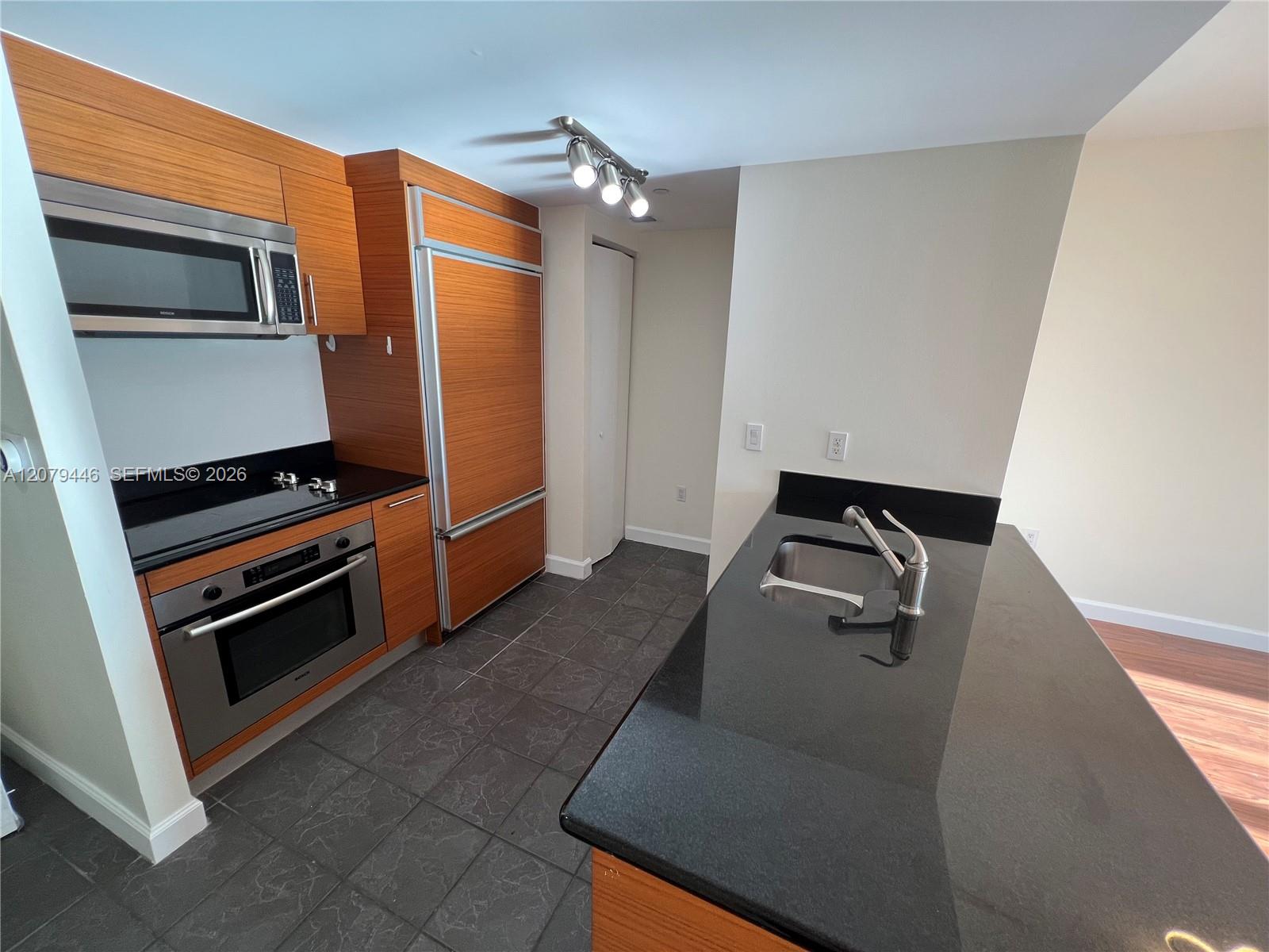 50 Biscayne Boulevard 4507 Property Photo 3