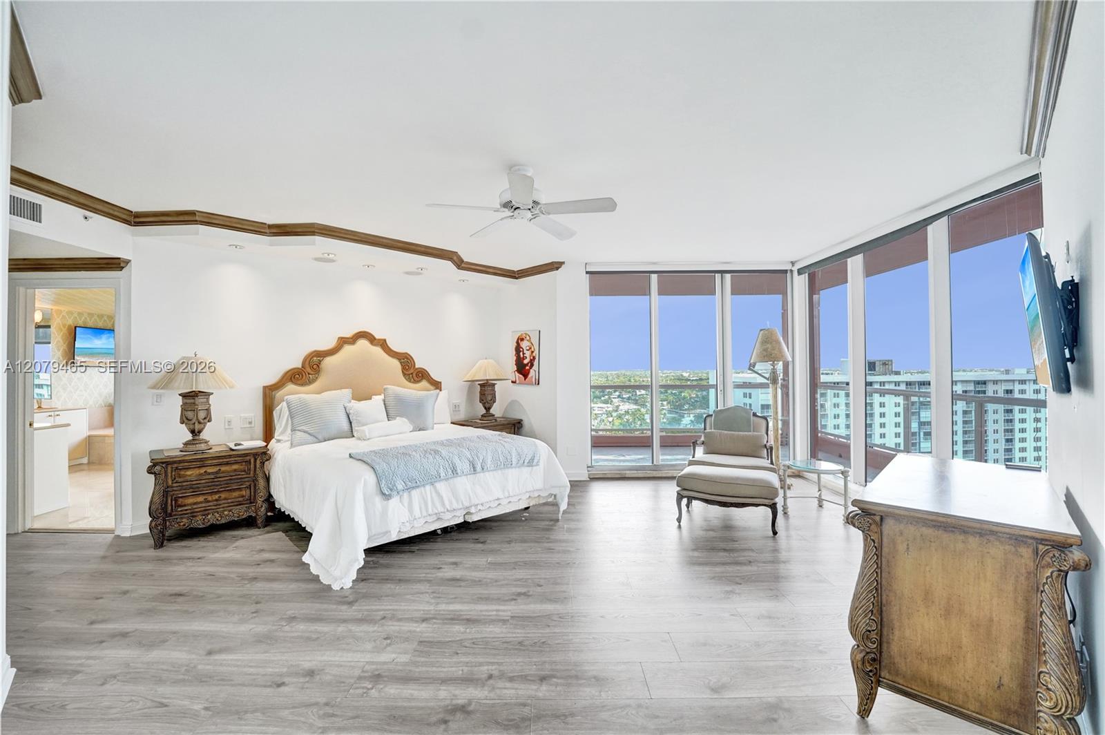 2100 N Ocean Boulevard 18b Property Photo 24