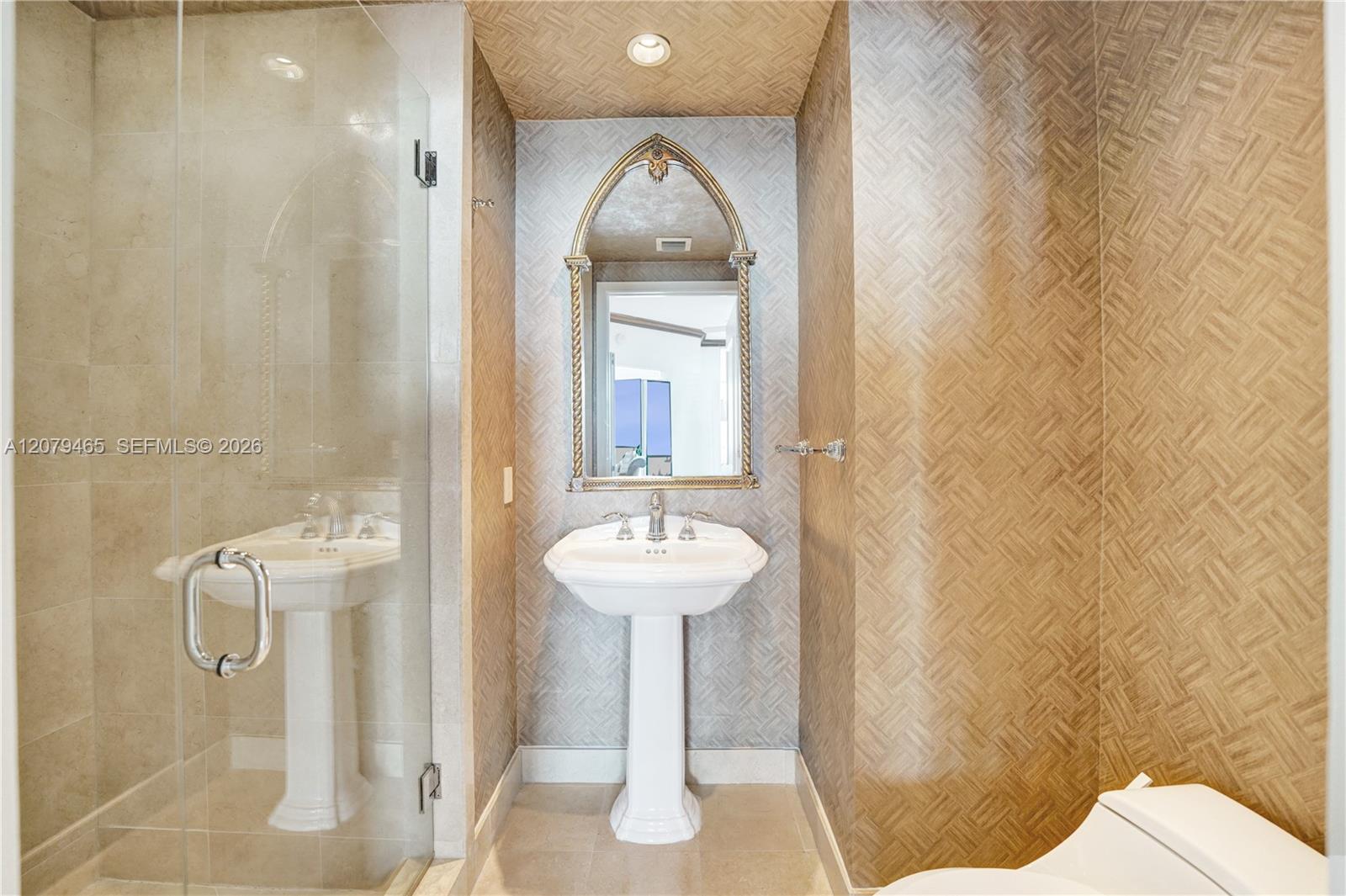 2100 N Ocean Boulevard 18b Property Photo 42