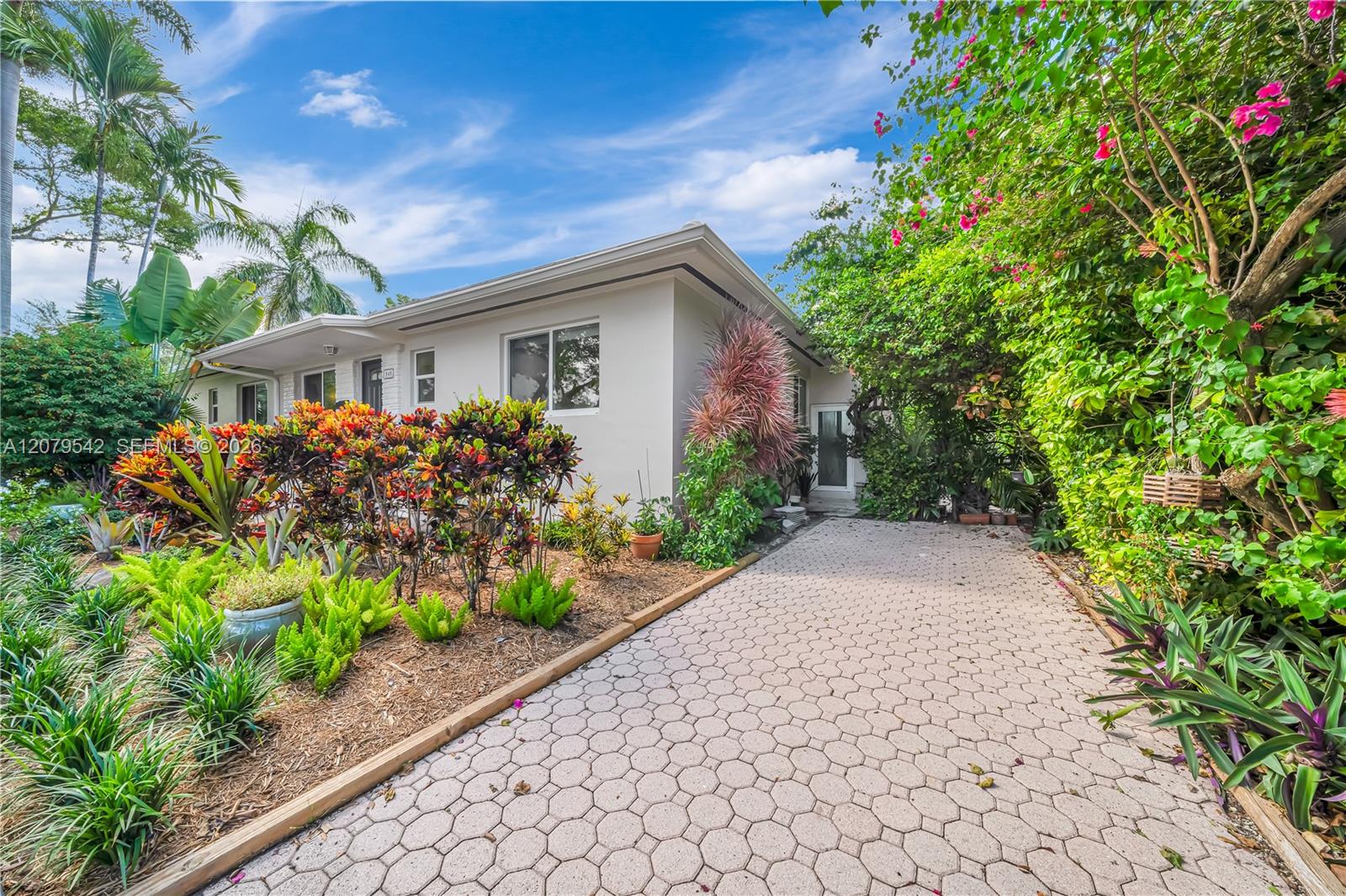 3145 Segovia Street - Property Photo 3