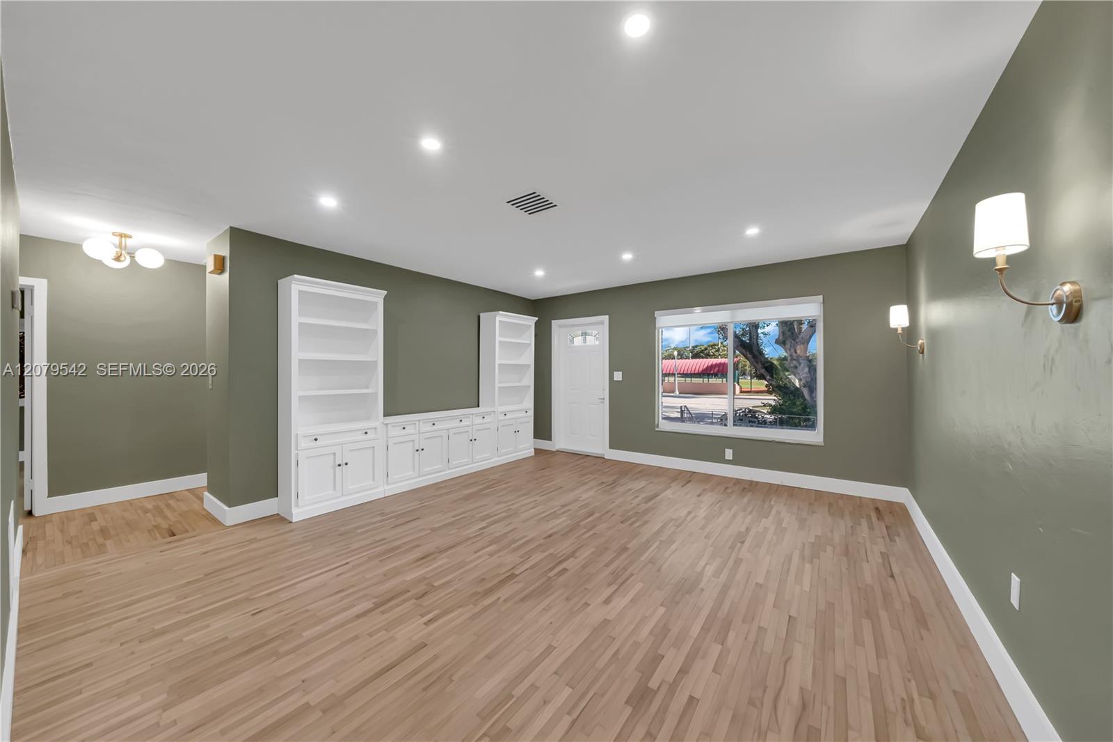 3145 Segovia Street - Property Photo 6