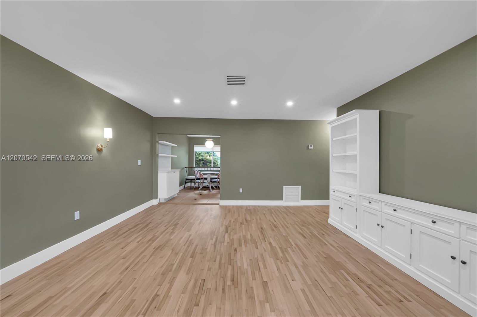 3145 Segovia Street - Property Photo 8