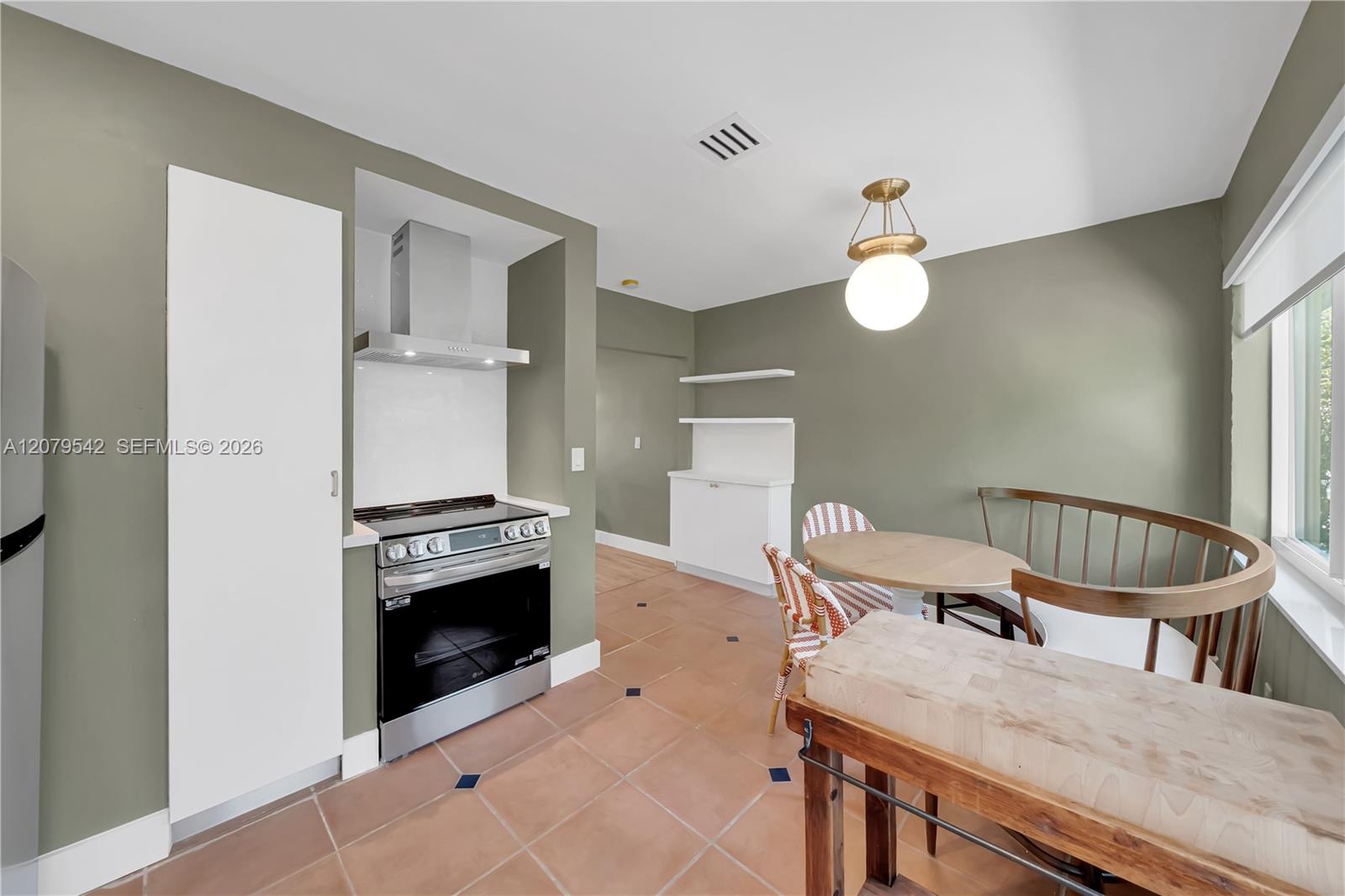 3145 Segovia Street - Property Photo 11