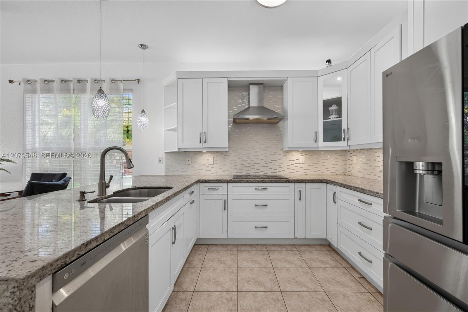 18051 Sw 41st Street Property Photo 18
