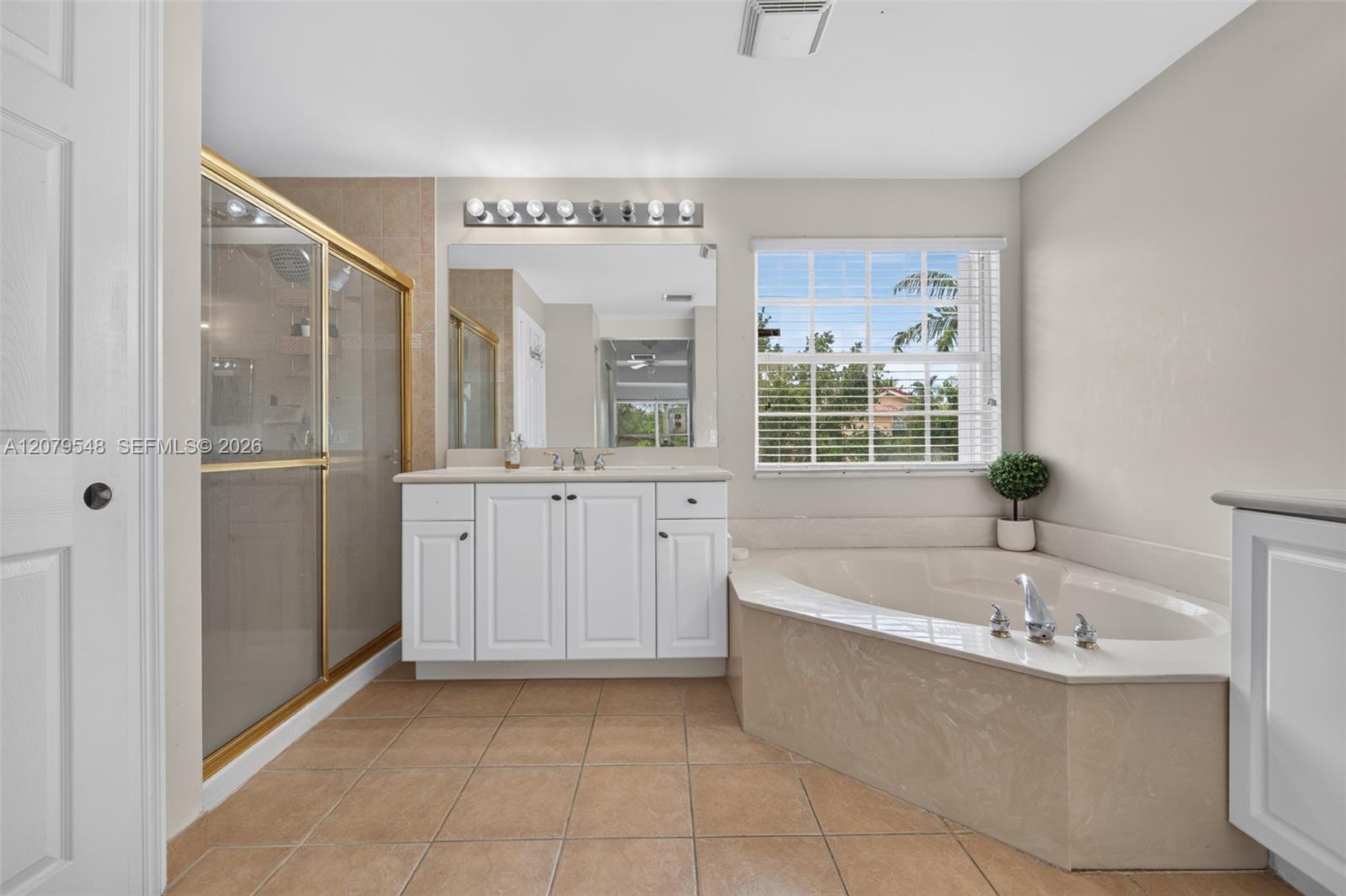 18051 Sw 41st Street Property Photo 24