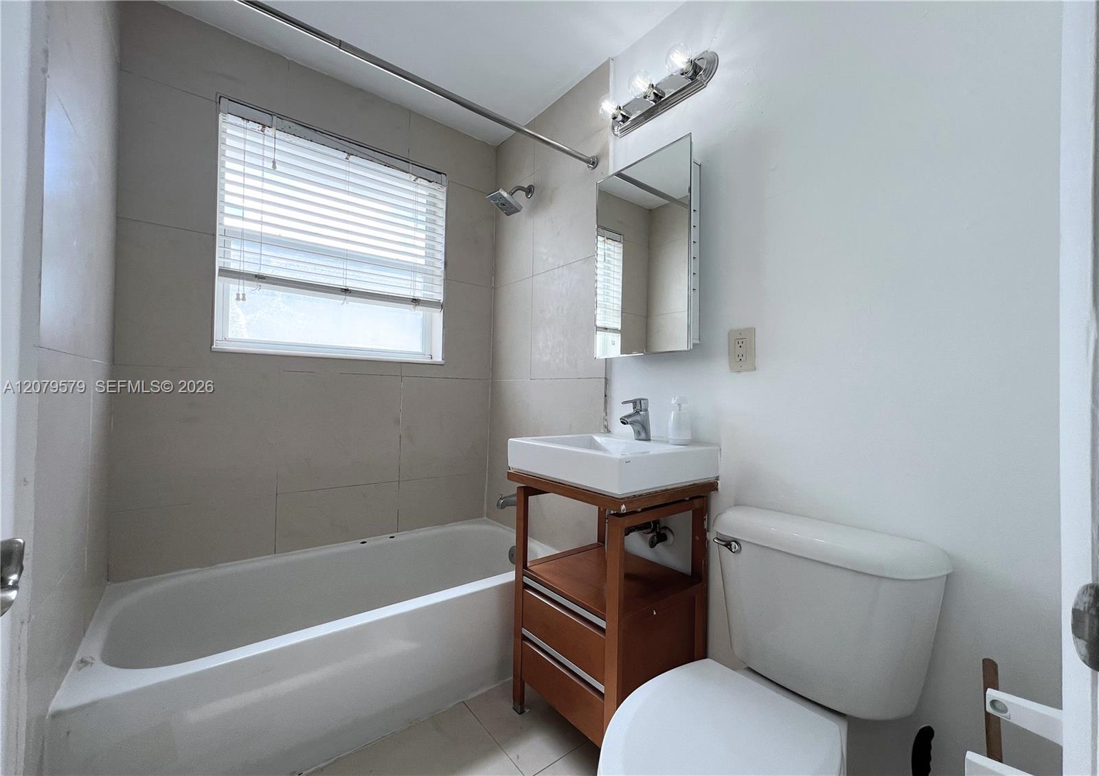 500 14th Street 204 Property Photo 13