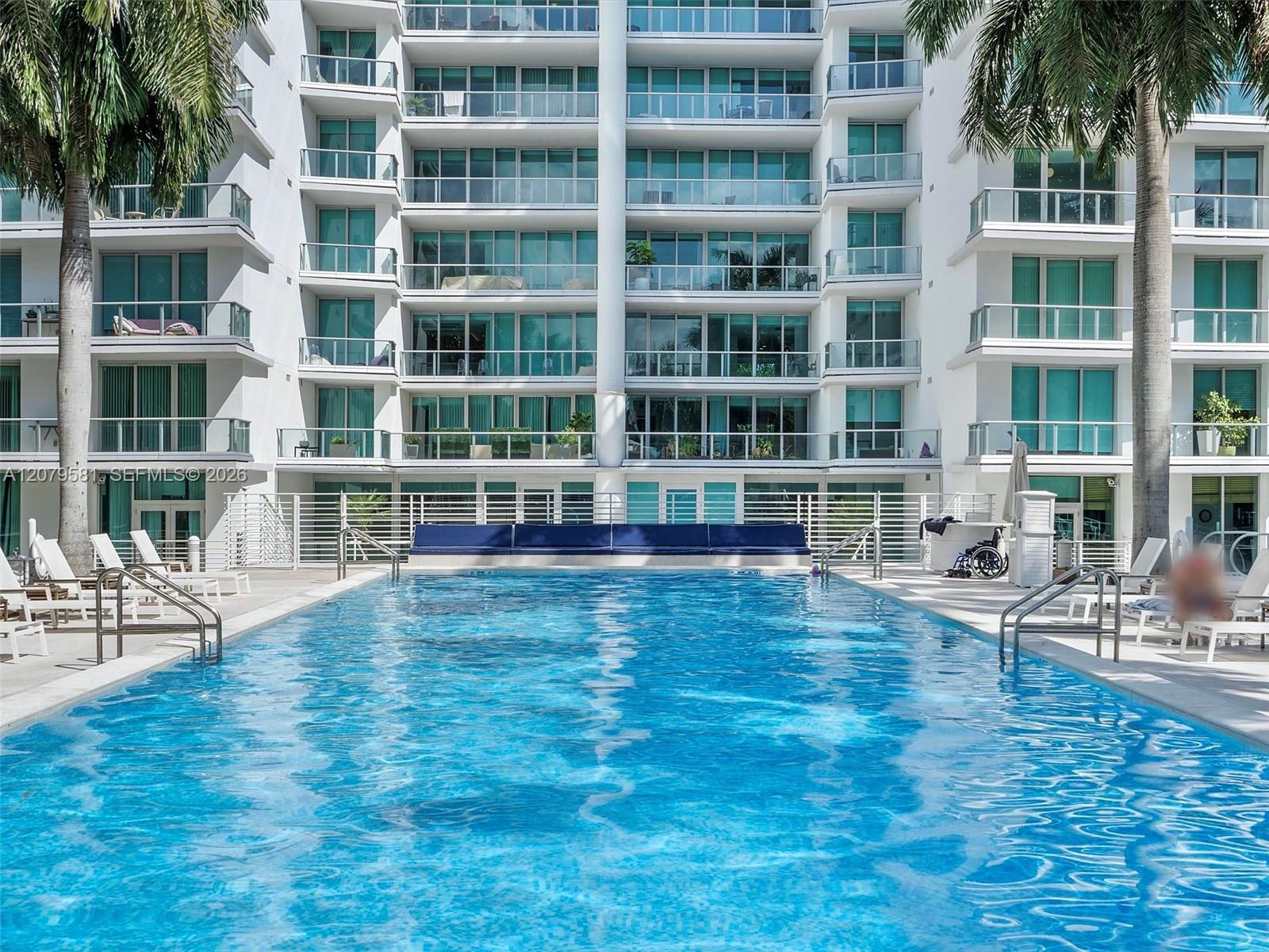 2627 S Bayshore Drive 2106 Property Photo 5