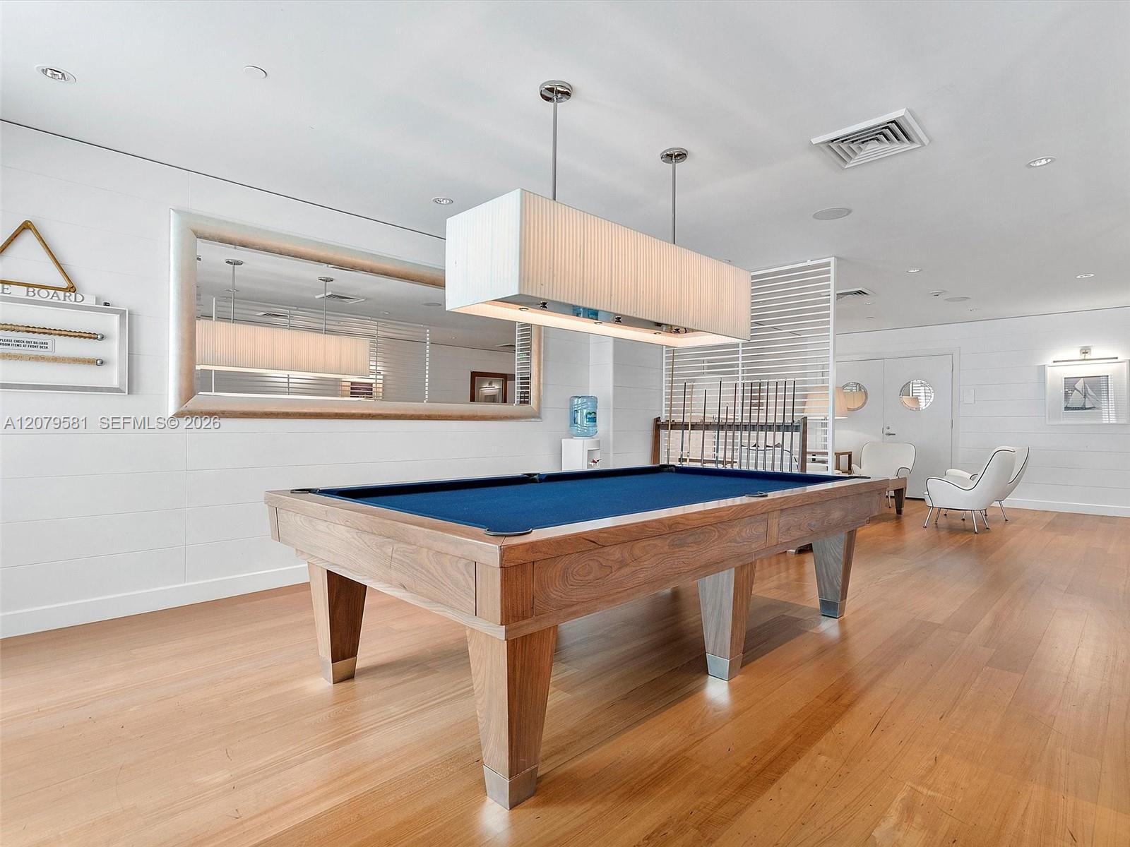 2627 S Bayshore Drive 2106 Property Photo 8