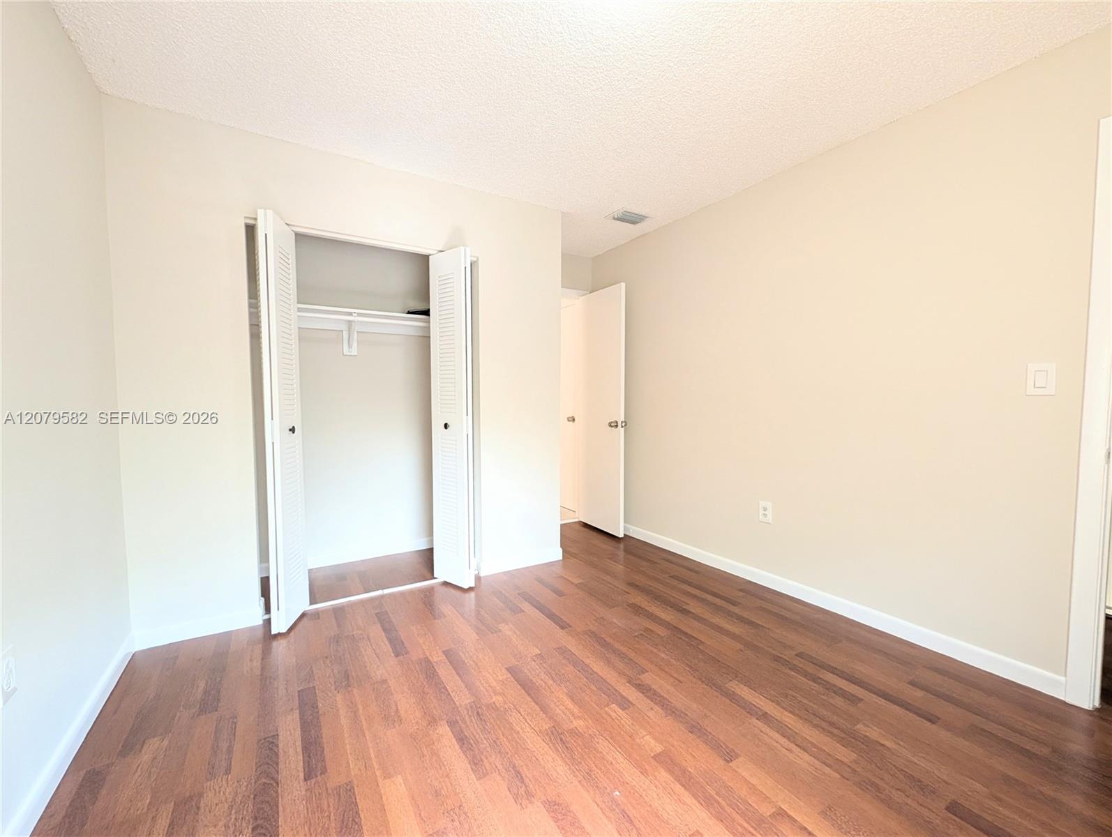 58 Sw 14th Terrace Property Photo 3