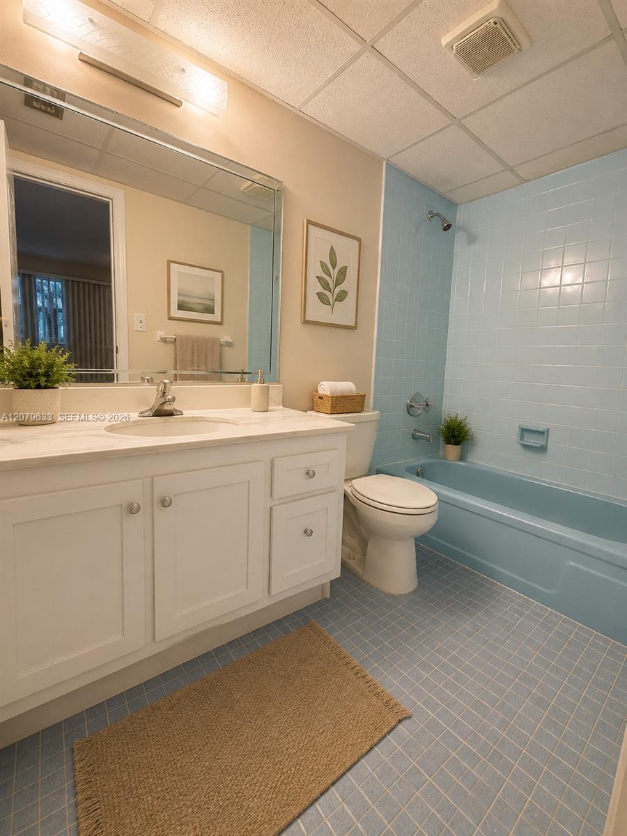1035 Country Club Drive 408 Property Photo 45