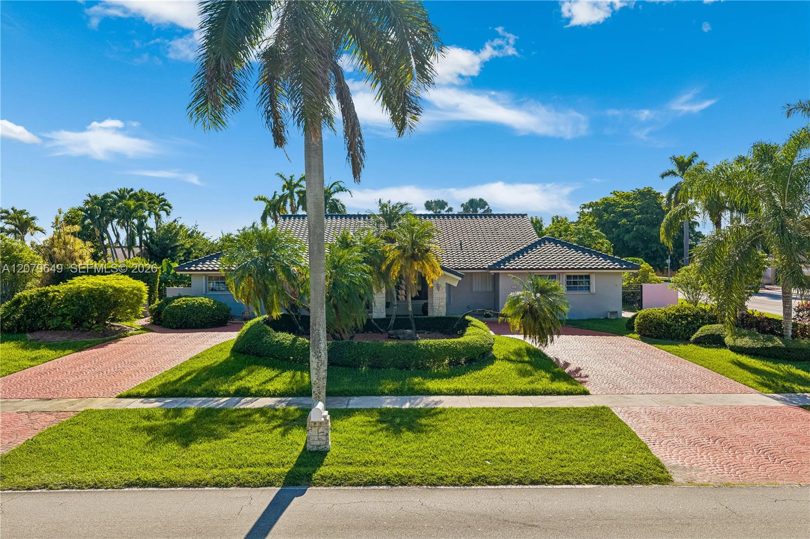 590 NW 132nd Avenue